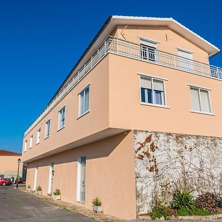 Apartamento céntrico con vistas al mar Villanueva De Arosa Esterno foto